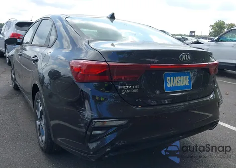 2021 Kia Forte Lxs из США, поврежденный, VIN 3KPF24AD6ME302029